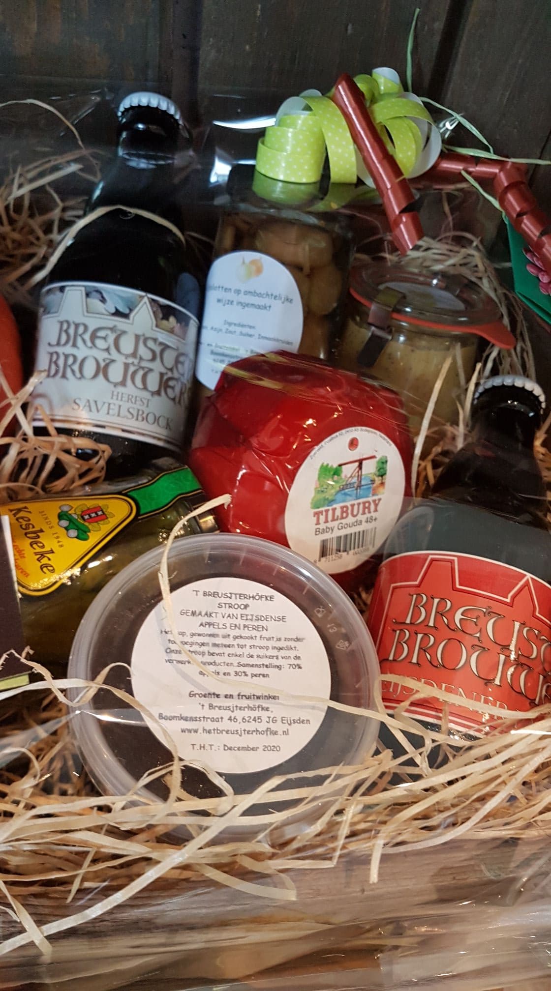 Streekgeschenkpakket met Breuster bier, kaas en eigen jam